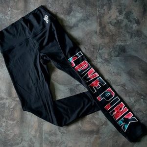 PINK Victorias Secret ULTIMATE Legging SIZE M